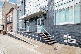 152 Withers St in Brooklyn, NY - Foto de edificio - Building Photo