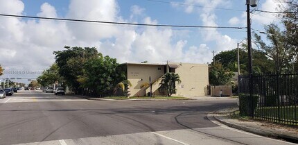 1 NE 78th St in Miami, FL - Building Photo - Building Photo