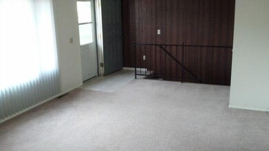 2101 Golden Blvd in Billings, MT - Building Photo - Building Photo
