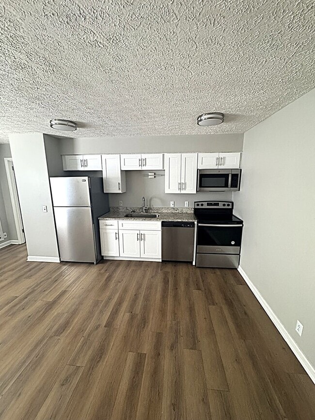 property at 1059 Woods Ferry Rd