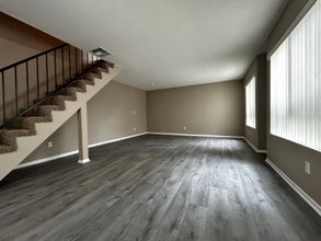 651 W California Ave in Glendale, CA - Building Photo - Building Photo