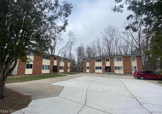 property at 421 Longview St