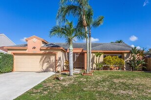 9970 Robins Nest Rd in Boca Raton, FL - Building Photo