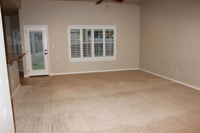 329 Firestone Dr in Meadowlakes, TX - Building Photo - Building Photo