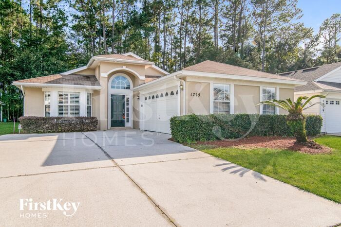 1715 Moss Creek Dr in Orange Park, FL - Building Photo