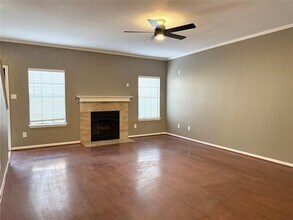 9850 Pagewood Ln in Houston, TX - Building Photo - Building Photo
