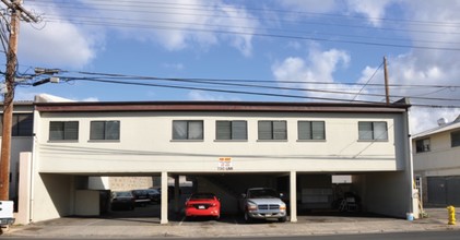 730 Umi St in Honolulu, HI - Foto de edificio - Building Photo