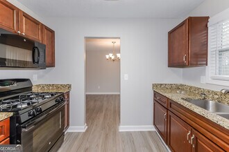 4046 Shane Trail in Ellenwood, GA - Foto de edificio - Building Photo