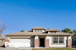 4130 W Vineyard Rd in Phoenix, AZ - Building Photo