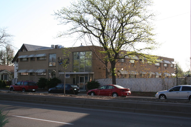 Sierra Apartments in Denver, CO - Building Photo - Building Photo