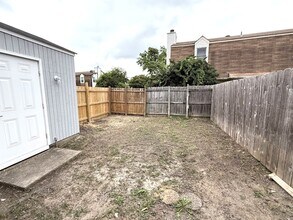 691 Biltmore Dr in Virginia Beach, VA - Building Photo - Building Photo