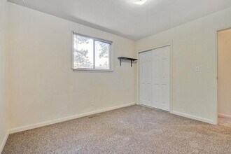 2108 Applewood Rd in Fort Collins, CO - Building Photo - Building Photo