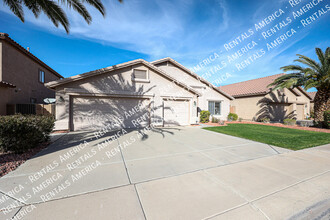 10844 W Palm Ln in Avondale, AZ - Foto de edificio - Building Photo