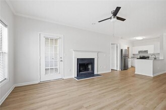 701 Vinings Forest Ln in Smyrna, GA - Building Photo - Building Photo