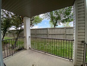 330 Clareview Station Dr NW in Edmonton, AB - Building Photo - Building Photo