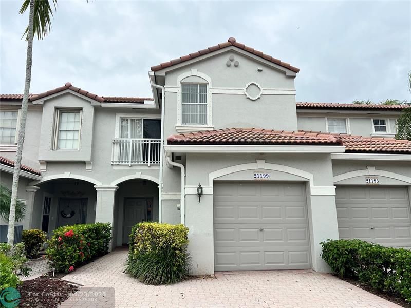 21199 Vía Eden in Boca Raton, FL - Building Photo
