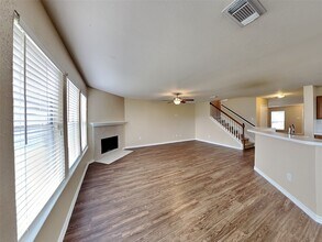 226 Golden Oak Dr in Texas City, TX - Building Photo - Building Photo