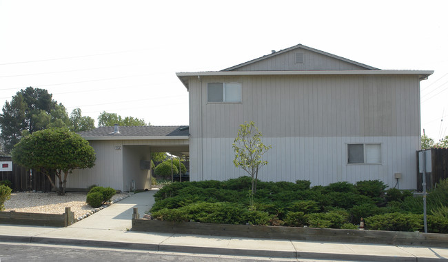 1709 Hargrove St in Antioch, CA - Building Photo - Building Photo