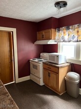 633 Fair Ave NW in New Philadelphia, OH - Building Photo - Building Photo