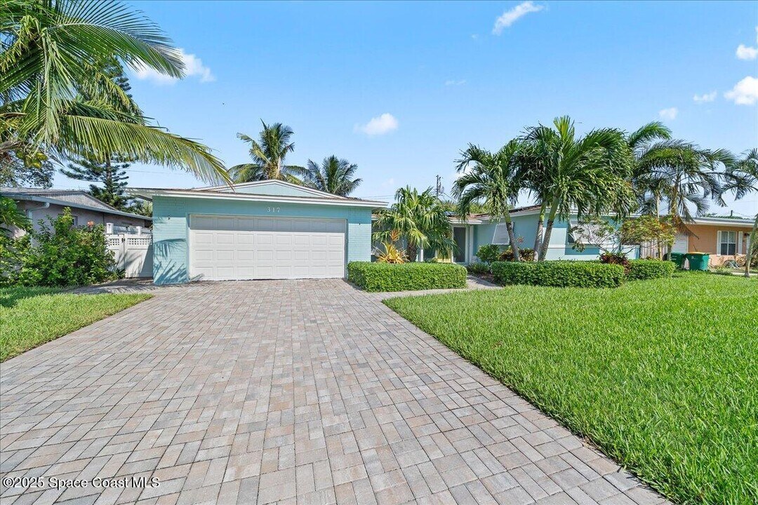 317 Gemini Dr in Satellite Beach, FL - Building Photo