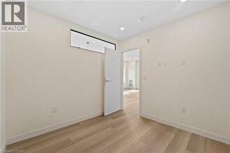 123 Lincoln St in Welland, ON - Building Photo - Building Photo