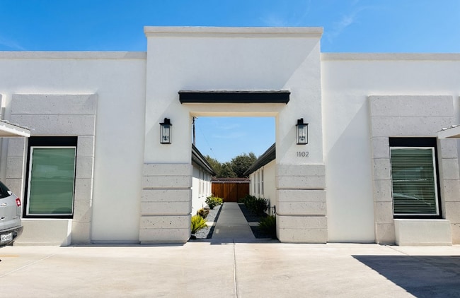 1102 Sugar Gdn Dr