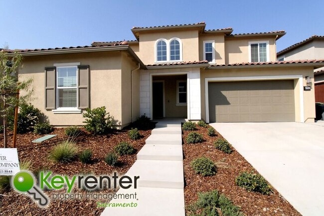 4684 Flagstaff Dr in Folsom, CA - Building Photo - Building Photo