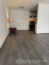 4009 Heritage Hills Dr in Bloomington, MN - Building Photo - Building Photo