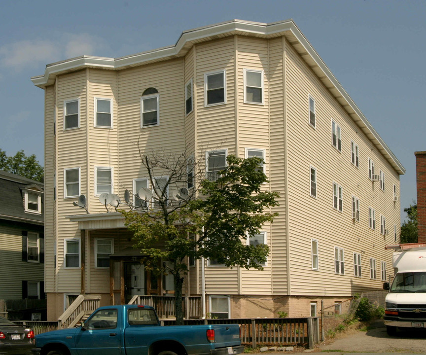 41 Elliott St in Beverly, MA - Foto de edificio