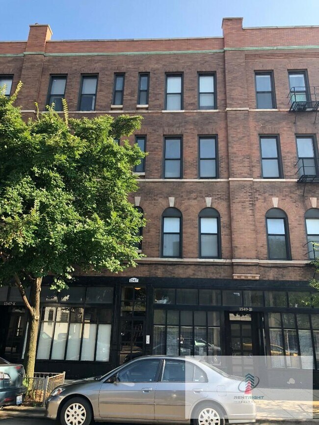 property at 1547 W Blackhawk St