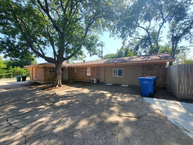 1503 E Wells Ave in Sherman, TX - Building Photo - Building Photo