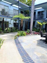 931 W 19th St in Costa Mesa, CA - Building Photo - Building Photo