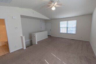 3406 E St Charles Rd in Columbia, MO - Building Photo - Building Photo