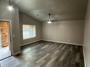 4106 W Prospect Ave in Visalia, CA - Building Photo - Building Photo