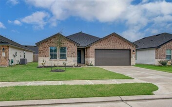 1206 Cattle Chute Ct in Arcola, TX - Building Photo - Building Photo