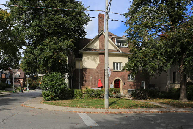 42 Glencairn Ave in Toronto, ON - Building Photo - Primary Photo