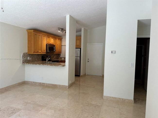 1300 Wiley St in Hollywood, FL - Building Photo - Building Photo