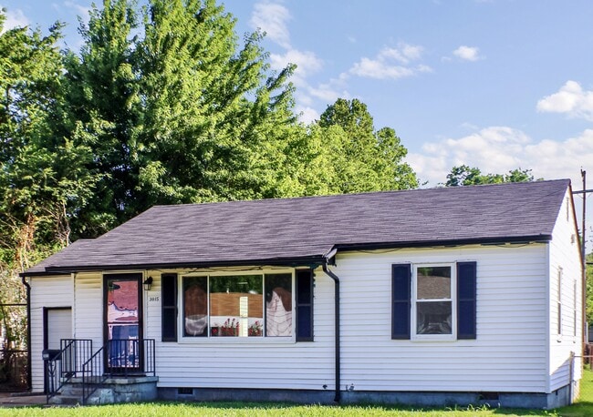 property at 3815 W 42nd St