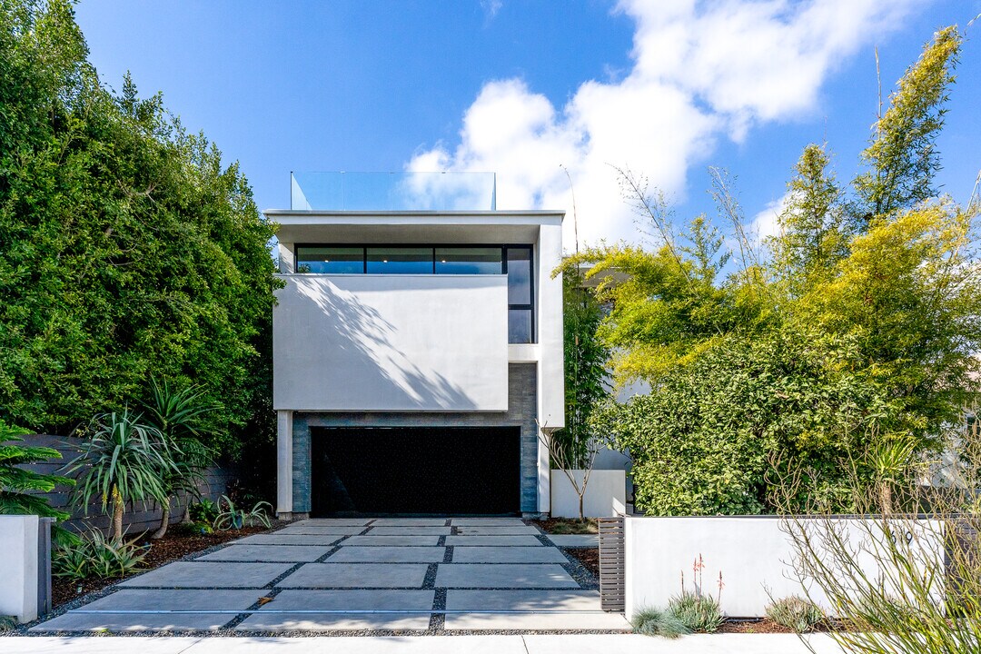 619 N Harper Ave, Unit 003R in Los Angeles, CA - Building Photo