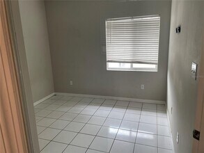 522 Villa Del Sol Cir in Orlando, FL - Building Photo - Building Photo