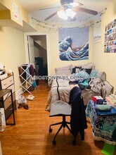 731 Parker St, Unit 1 in Boston, MA - Building Photo - Building Photo