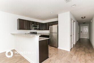 514 Eiseman Wy in Jacksonville, FL - Foto de edificio - Building Photo