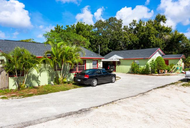 2717-2719 5th St in Bradenton, FL - Building Photo - Building Photo