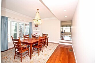 190 Coggeshall Ave in Newport, RI - Foto de edificio - Building Photo