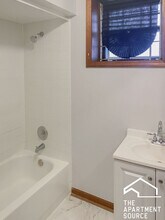 3700 N Sheffield Ave, Unit 108 in Chicago, IL - Building Photo - Building Photo