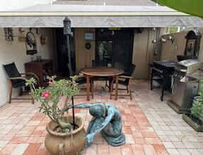 319 Wood Dale Dr in Wellington, FL - Building Photo - Building Photo