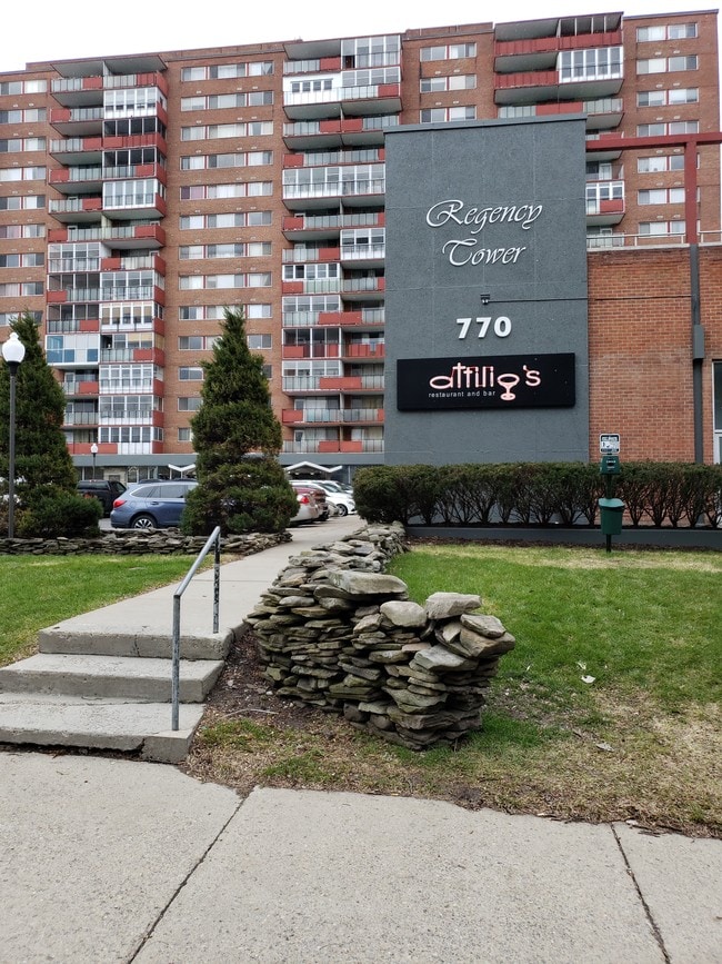 Regency Tower in Syracuse, NY - Building Photo - Building Photo