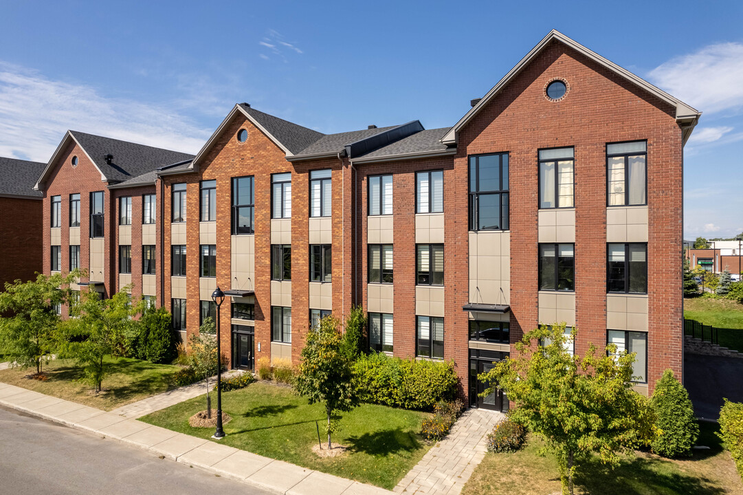 2503 Des Équinoxes Rue in Montréal, QC - Building Photo