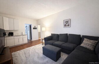 8 Vermont St in Long Beach, NY - Building Photo - Building Photo