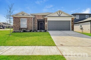 1903 Belmont Dr in Seagoville, TX - Building Photo